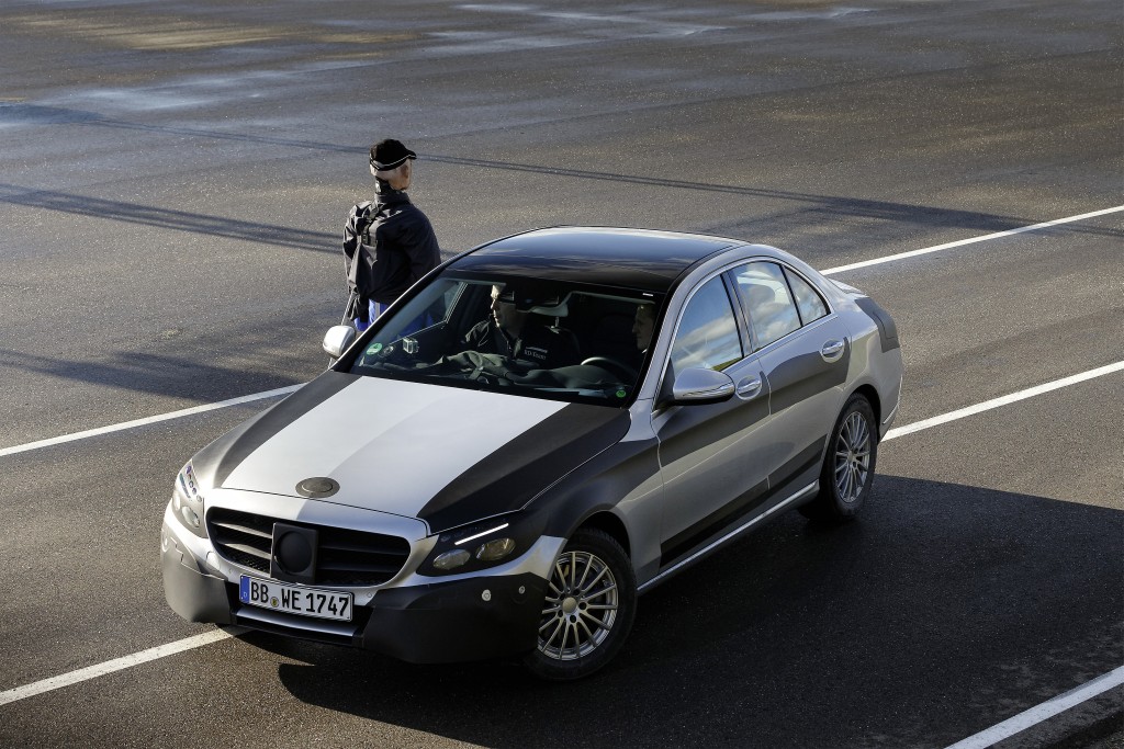 MERCEDES-BENZ C-OSZTÁLY