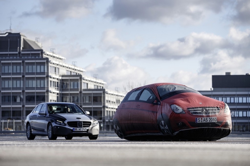 MERCEDES-BENZ C-OSZTÁLY