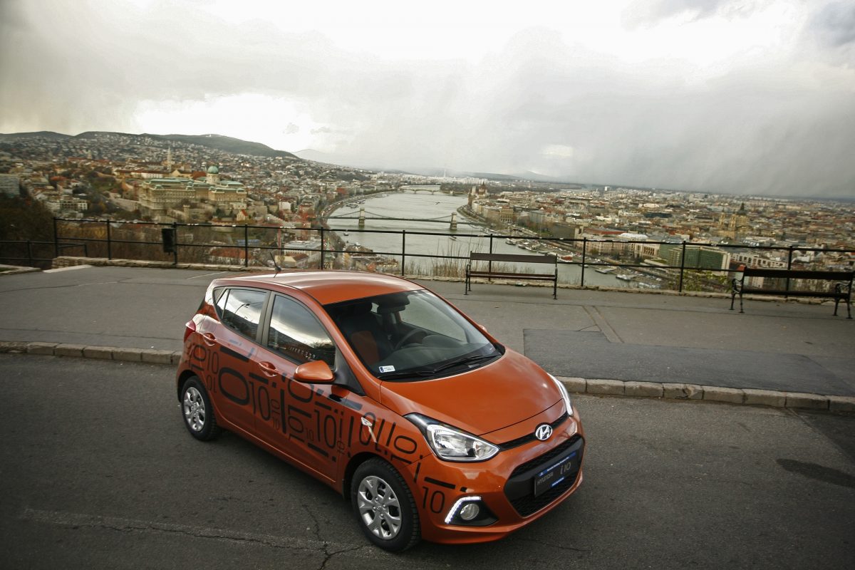 HYUNDAI I10