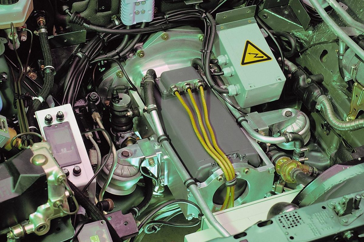 MERCEDES-BENZ C-OSZTÁLY