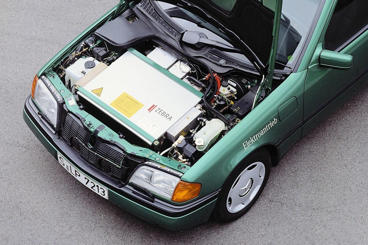 MERCEDES-BENZ C-OSZTÁLY