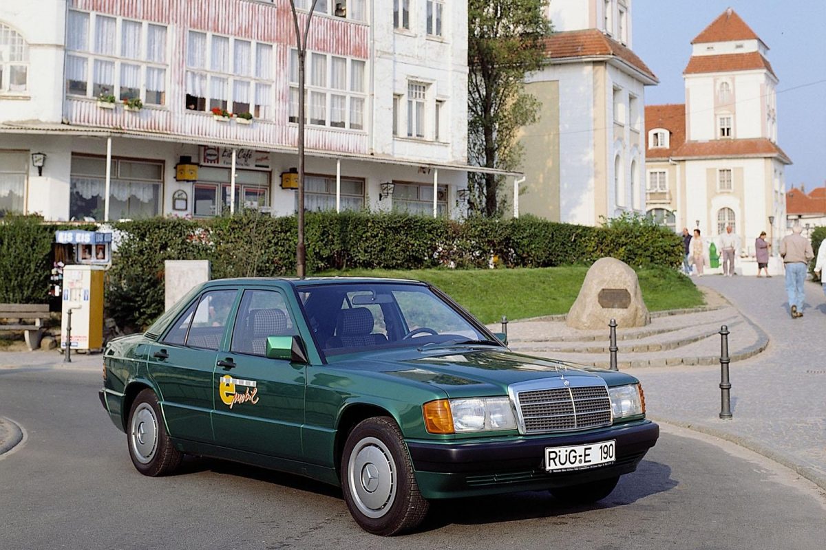 MERCEDES-BENZ C-OSZTÁLY