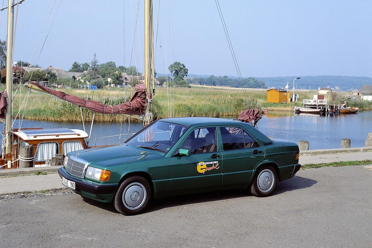 MERCEDES-BENZ C-OSZTÁLY