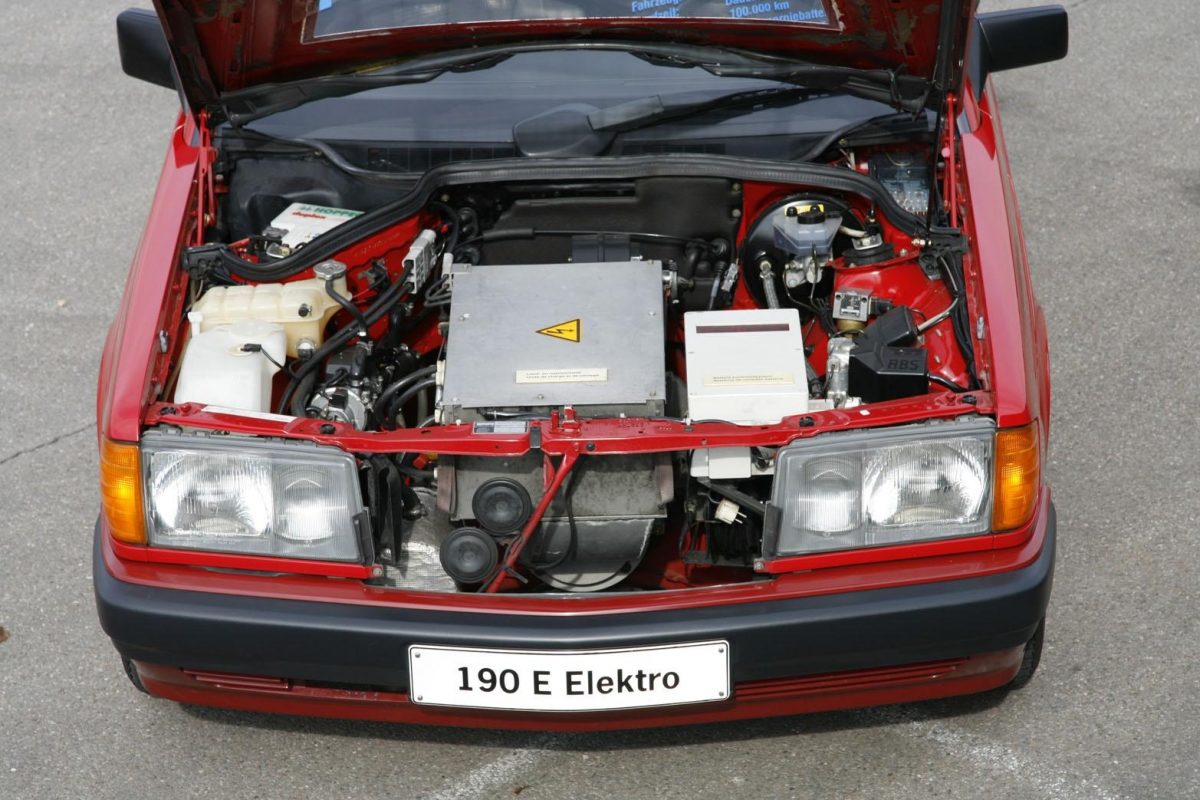 MERCEDES-BENZ C-OSZTÁLY