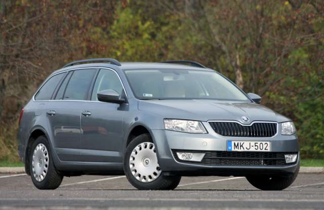 Tényleg semmi szükség a dízelre. Skoda Octavia Combi teszt