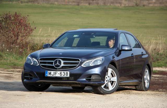 Igazi aranyifjú! Mercedes-Benz E 250 teszt