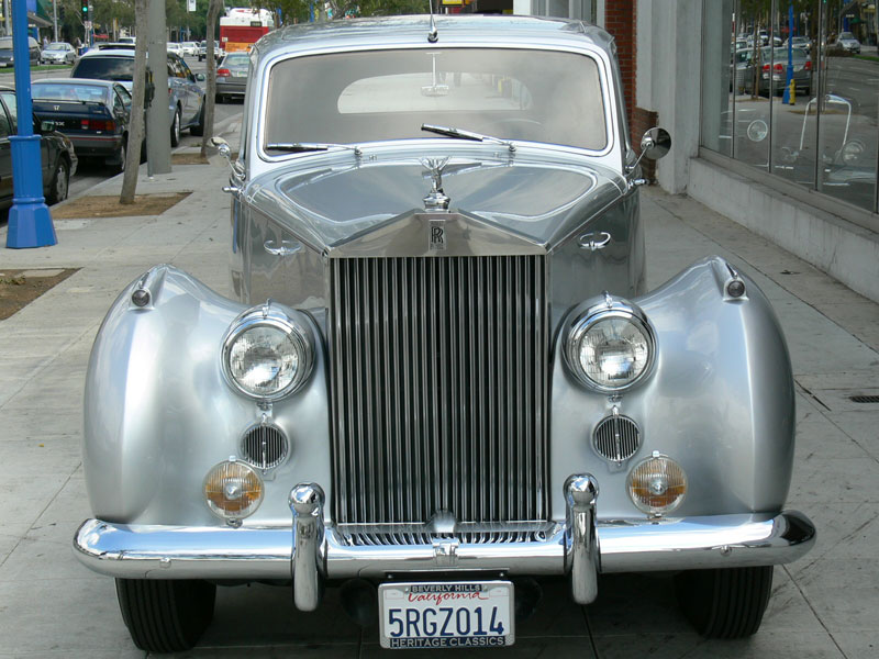 ROLLS-ROYCE SILVER GHOST