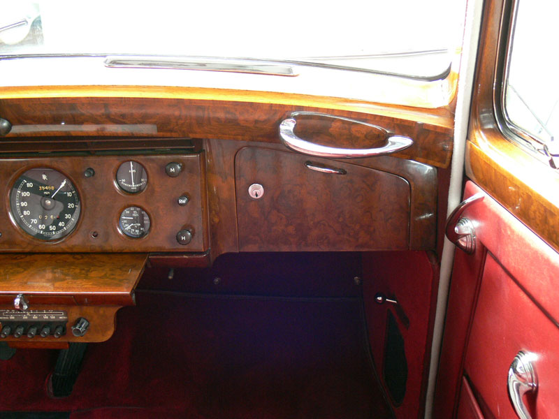 ROLLS-ROYCE SILVER GHOST