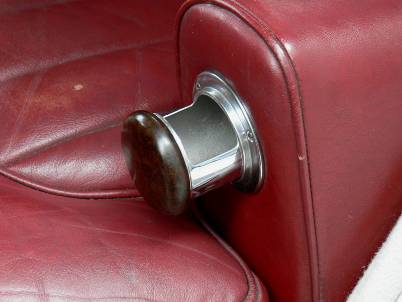 ROLLS-ROYCE SILVER GHOST