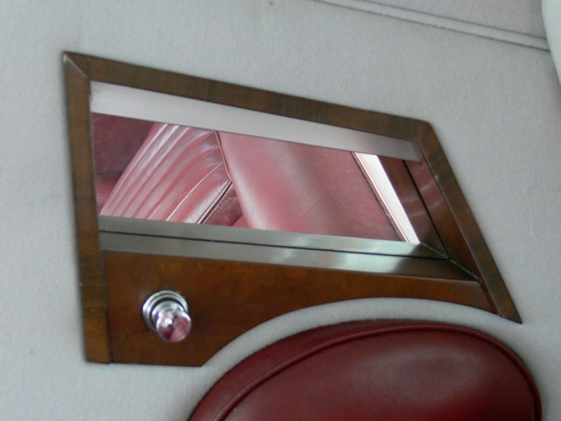 ROLLS-ROYCE SILVER GHOST