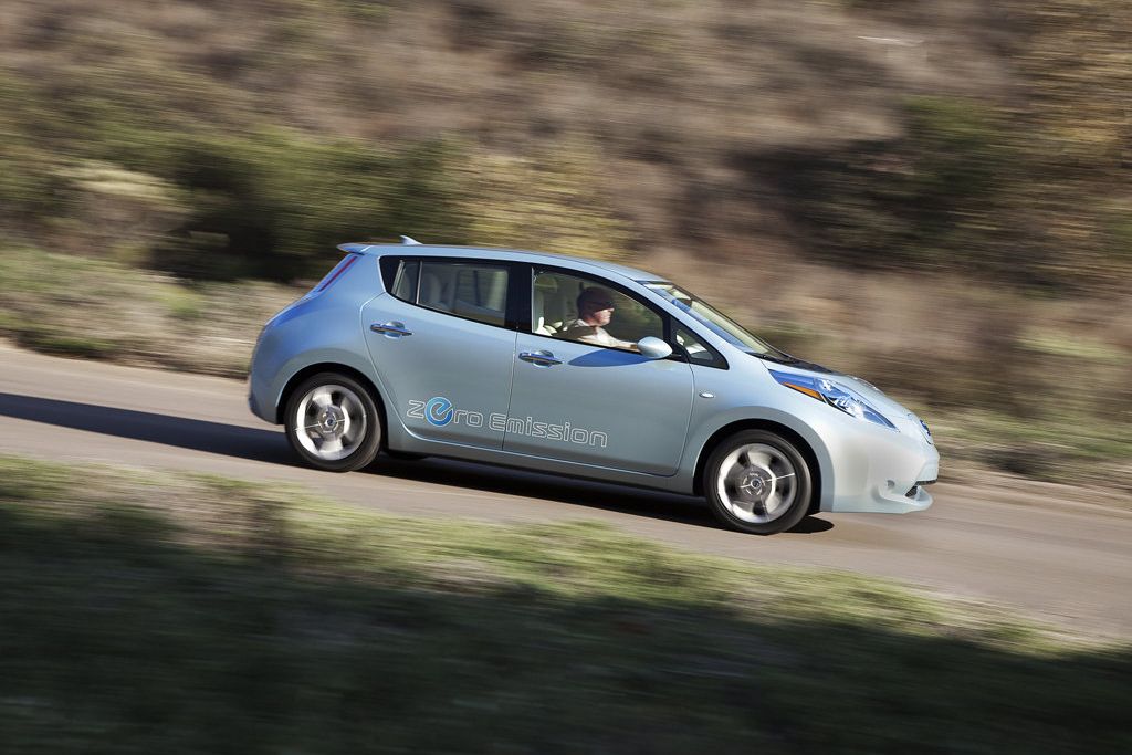 NISSAN LEAF