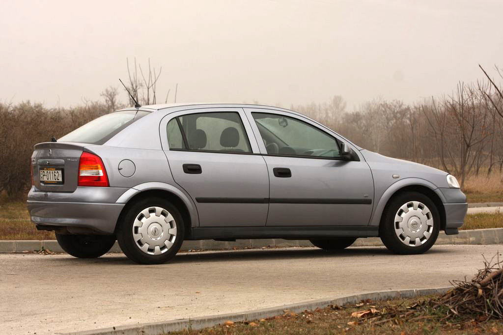 OPEL ASTRA H