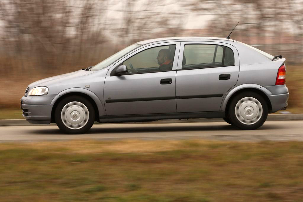 OPEL ASTRA H