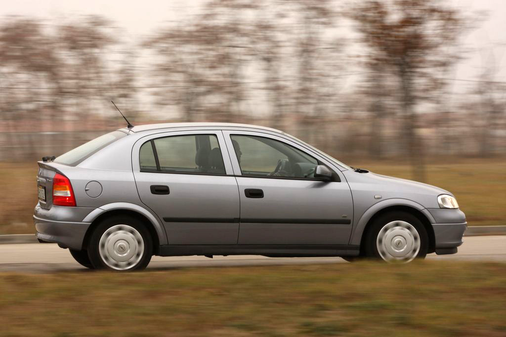 OPEL ASTRA H