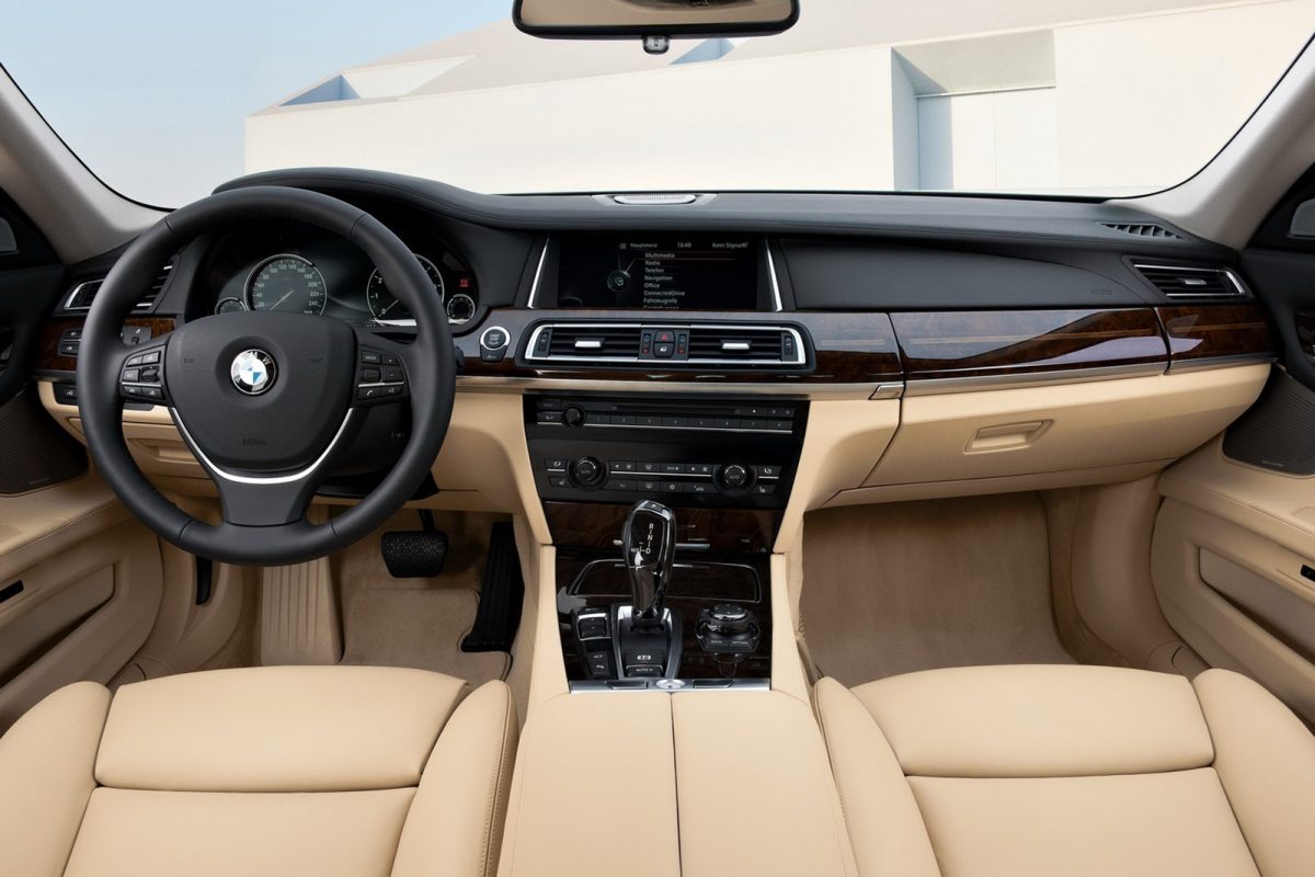 BMW 7-ES SOROZAT