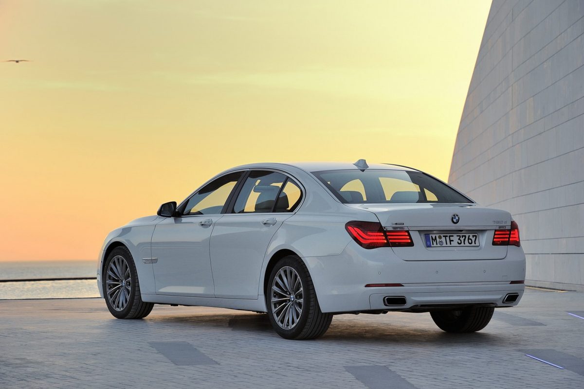 BMW 7-ES SOROZAT