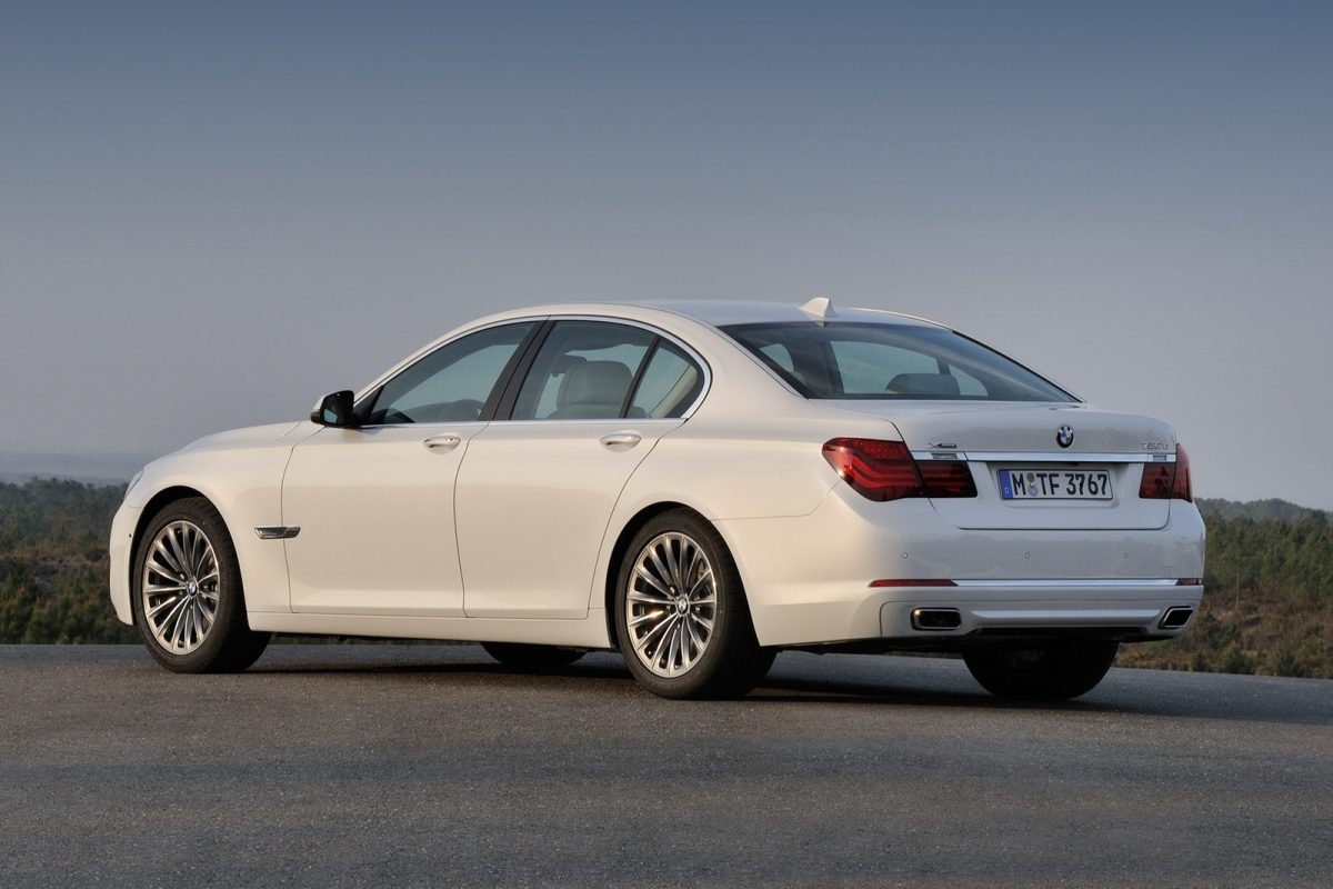 BMW 7-ES SOROZAT