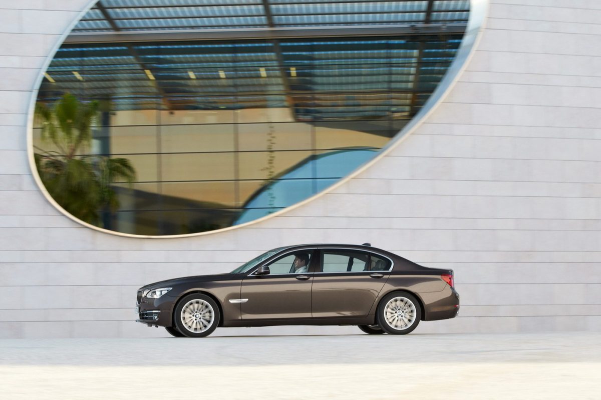 BMW 7-ES SOROZAT