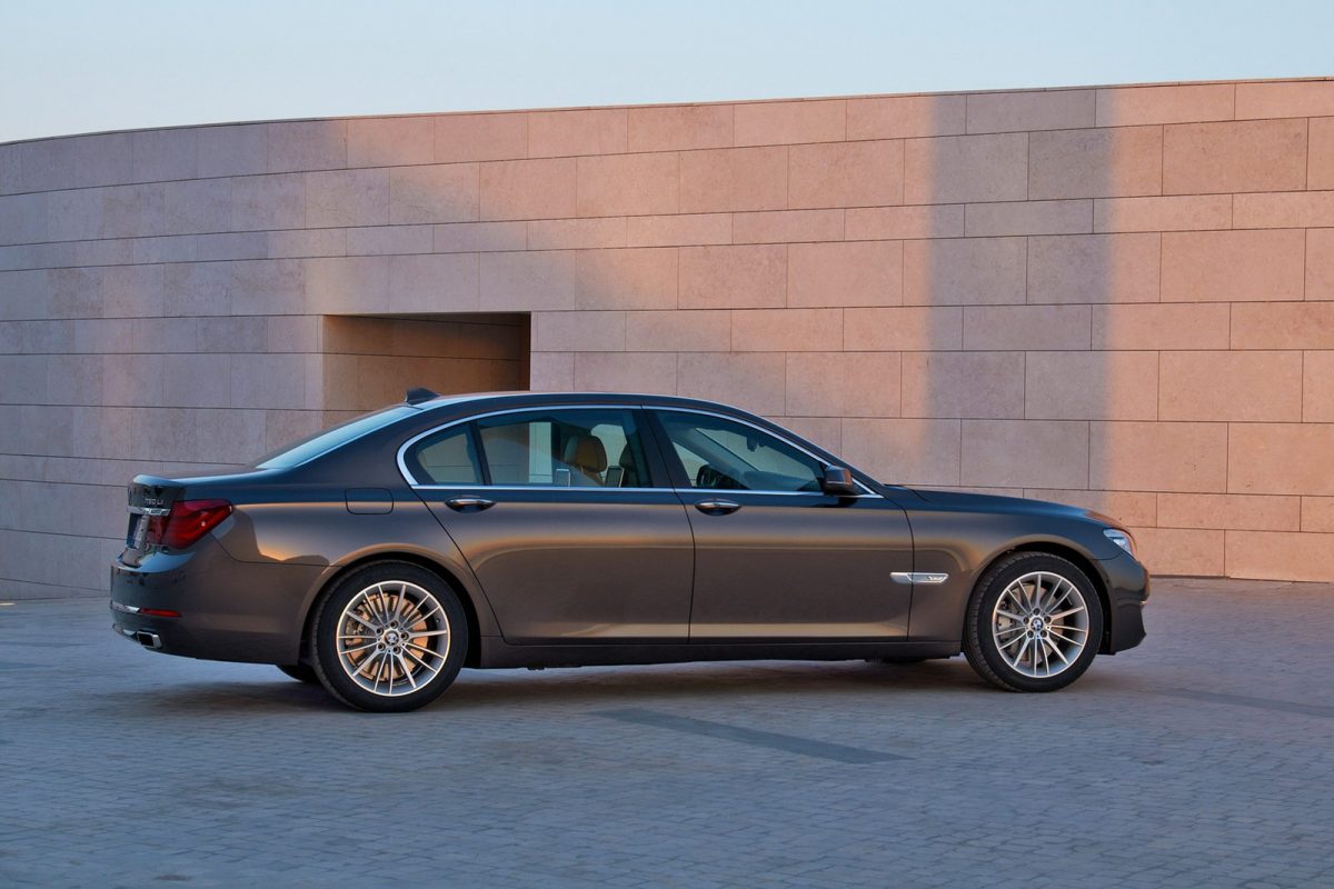 BMW 7-ES SOROZAT