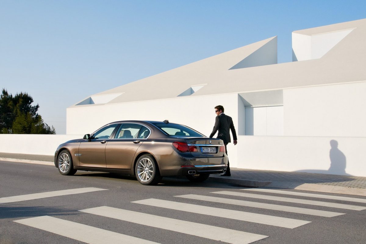 BMW 7-ES SOROZAT