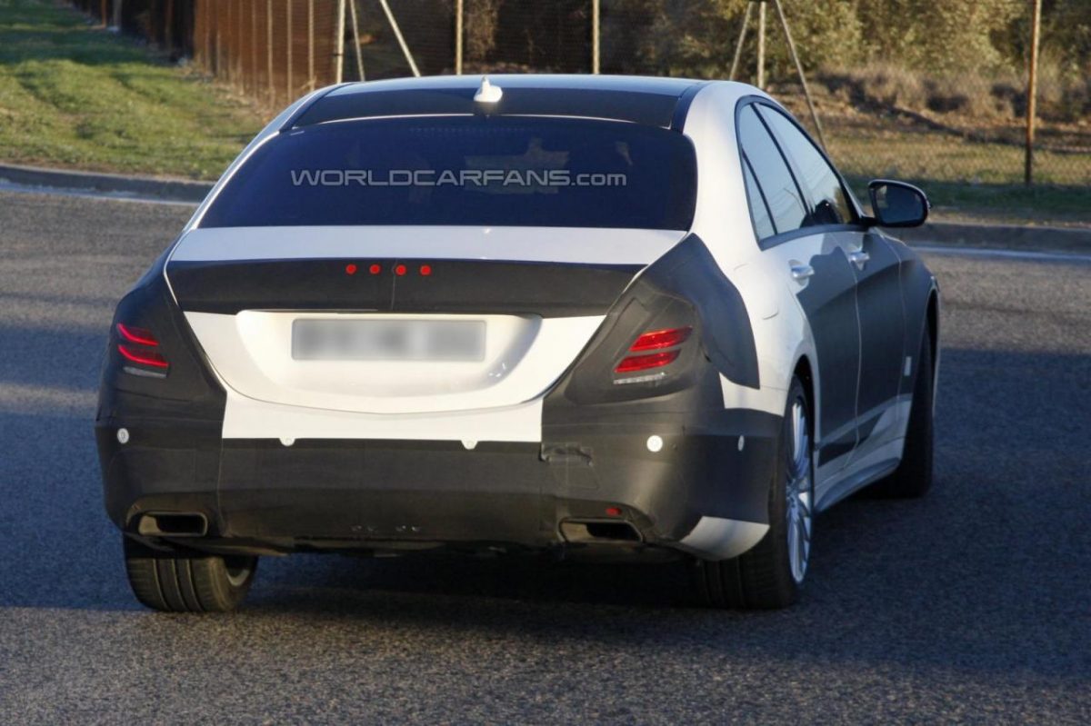 MERCEDES-BENZ S-OSZTÁLY