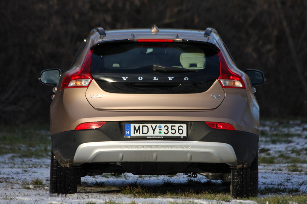 VOLVO V40