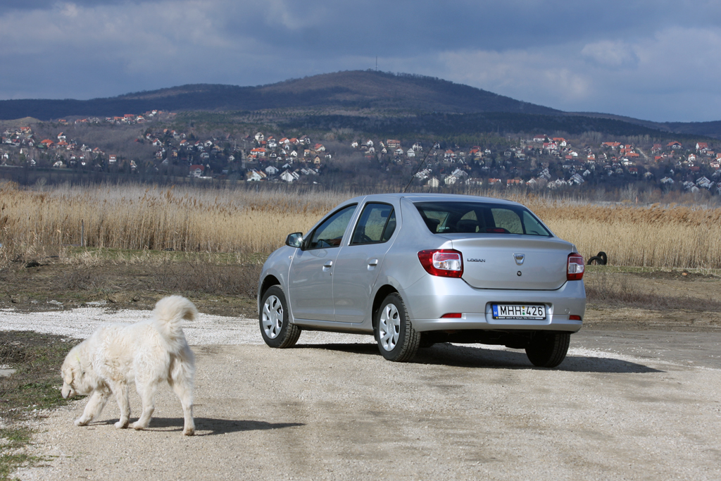 DACIA LOGAN
