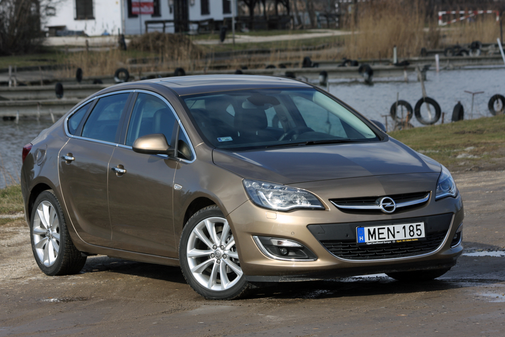 OPEL ASTRA J