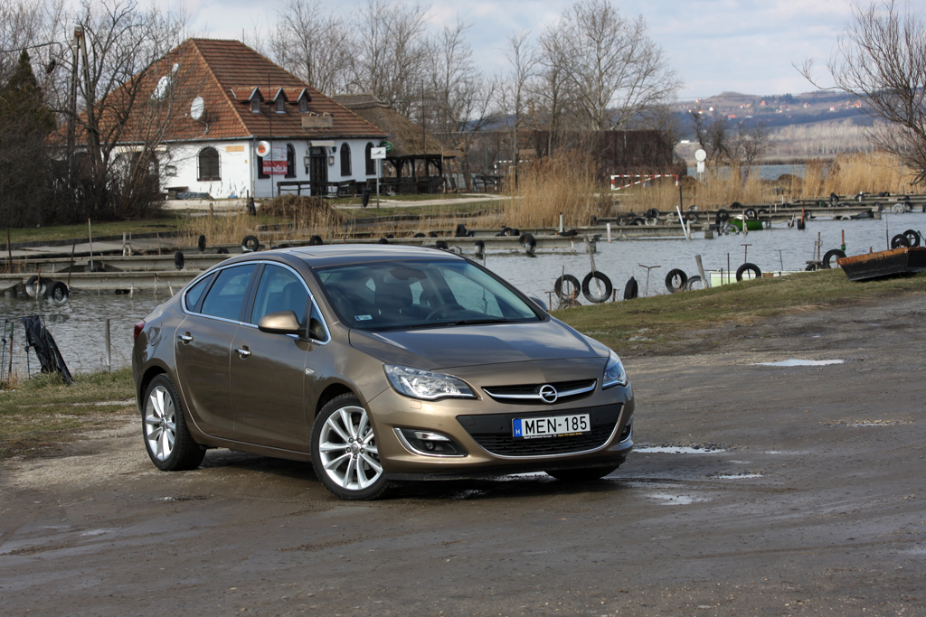 OPEL ASTRA J
