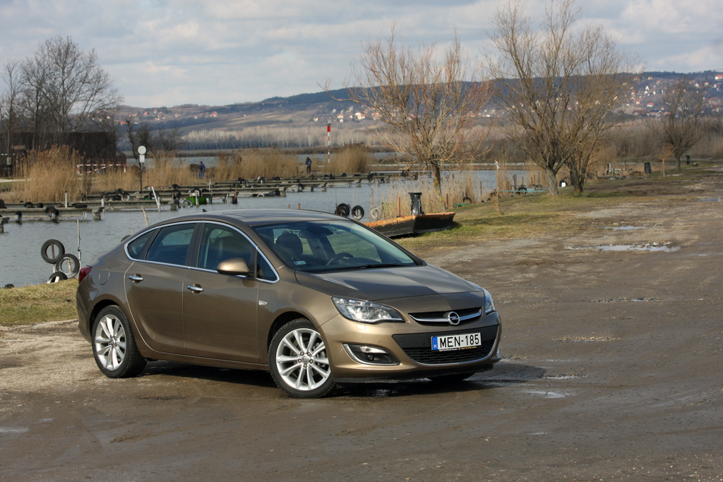 OPEL ASTRA J