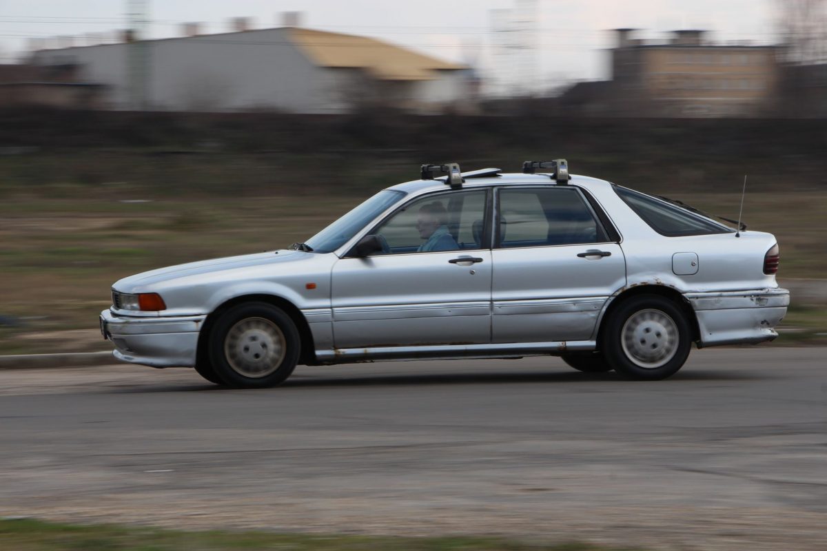MITSUBISHI GALANT