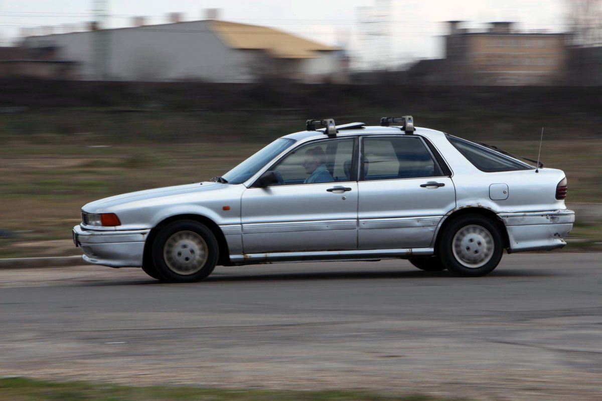 MITSUBISHI GALANT