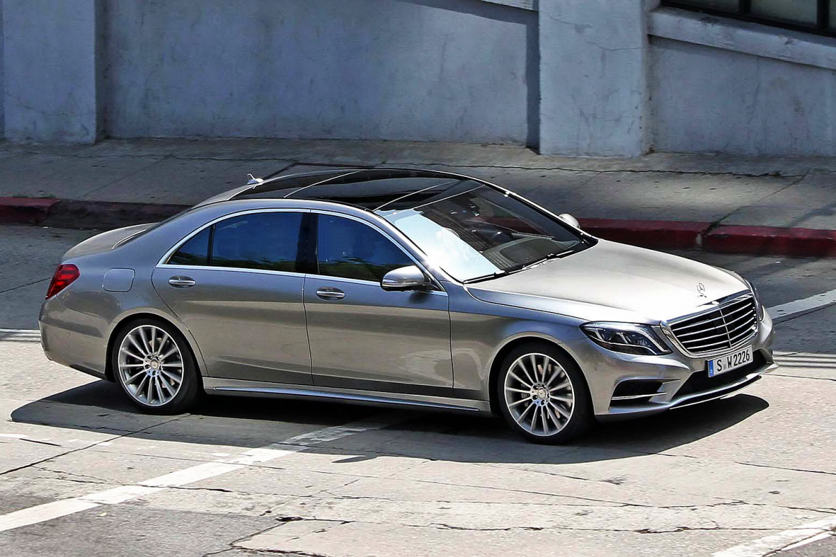 MERCEDES-BENZ S-OSZTÁLY