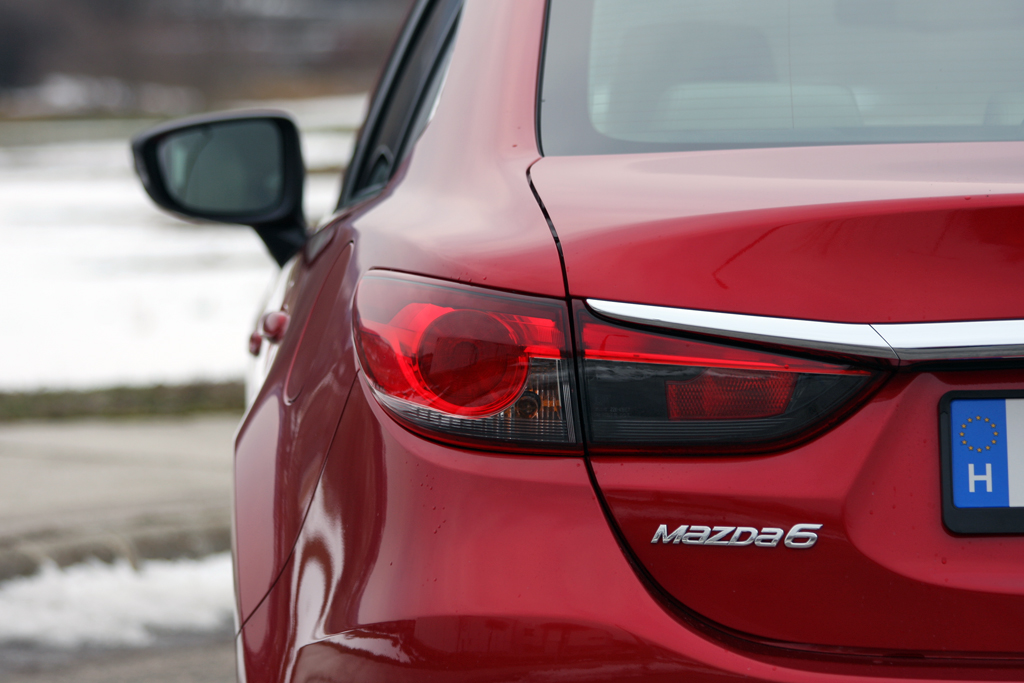 MAZDA 6