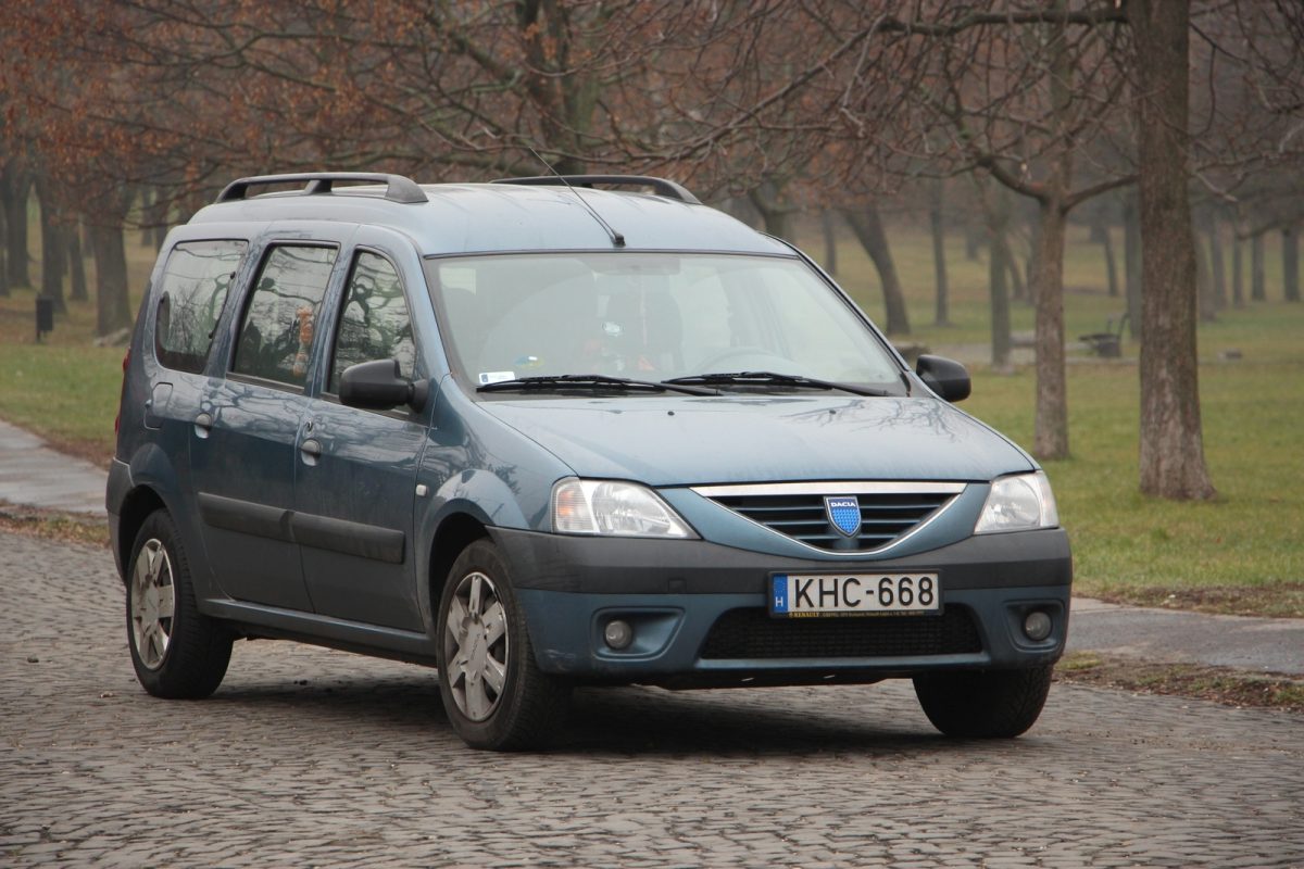 DACIA LOGAN