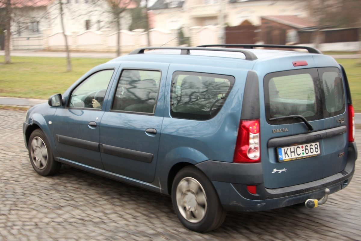 DACIA LOGAN
