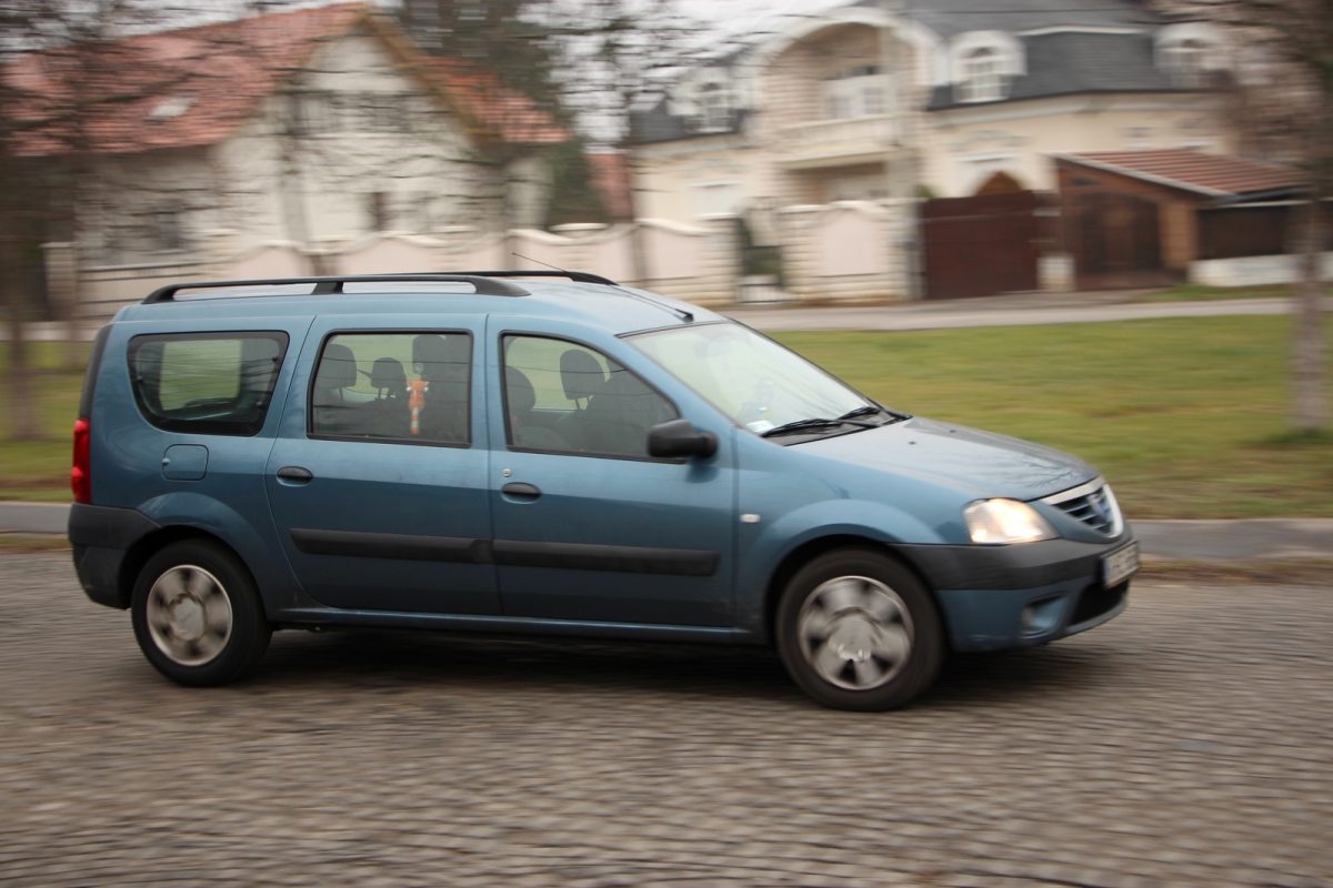 DACIA LOGAN