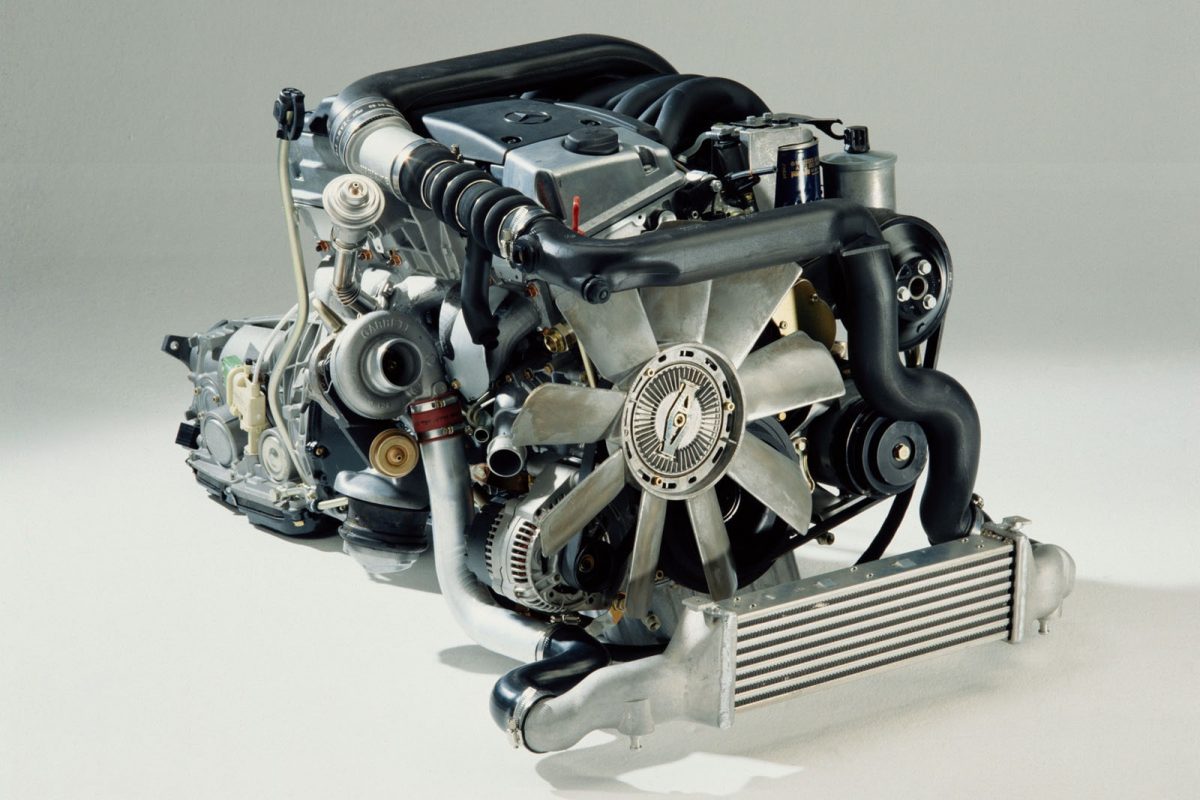 MERCEDES-BENZ C-OSZTÁLY