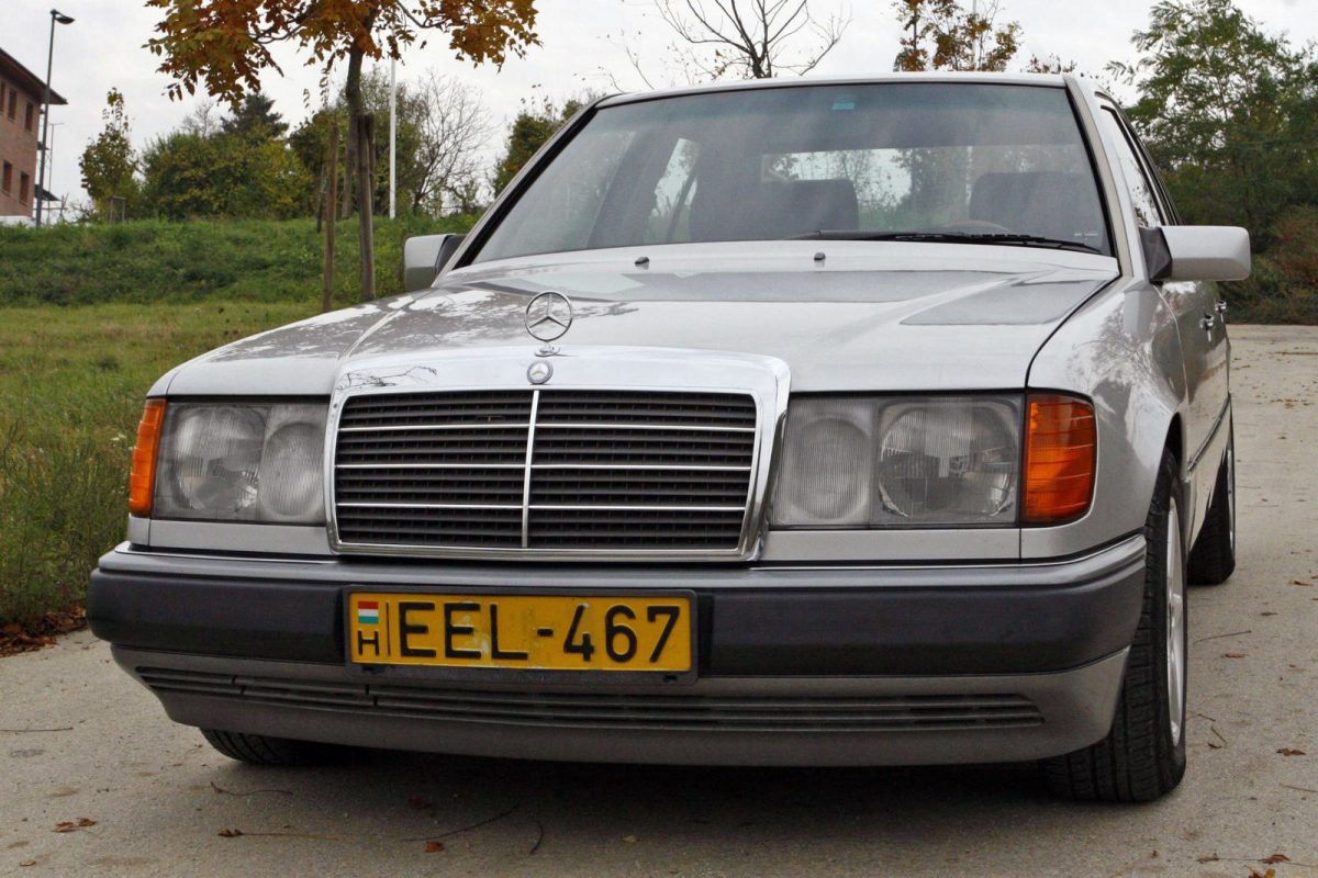 MERCEDES-BENZ W 124