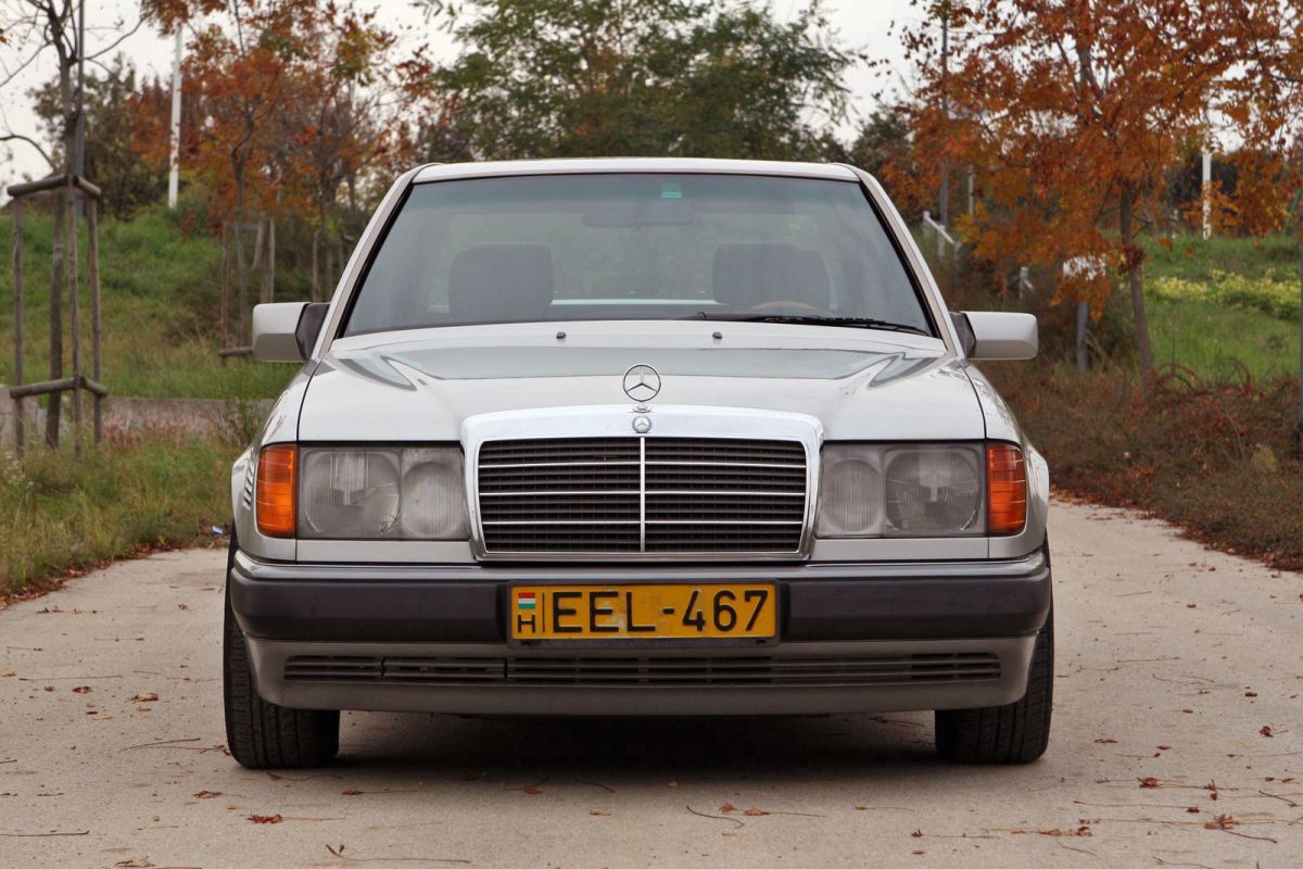 MERCEDES-BENZ W 124