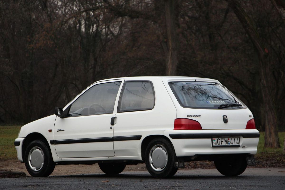 PEUGEOT 106