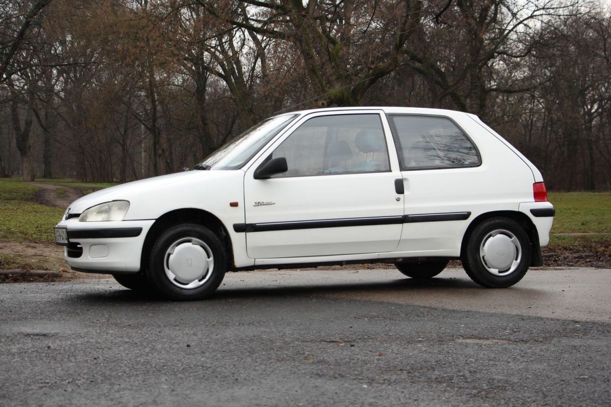PEUGEOT 106