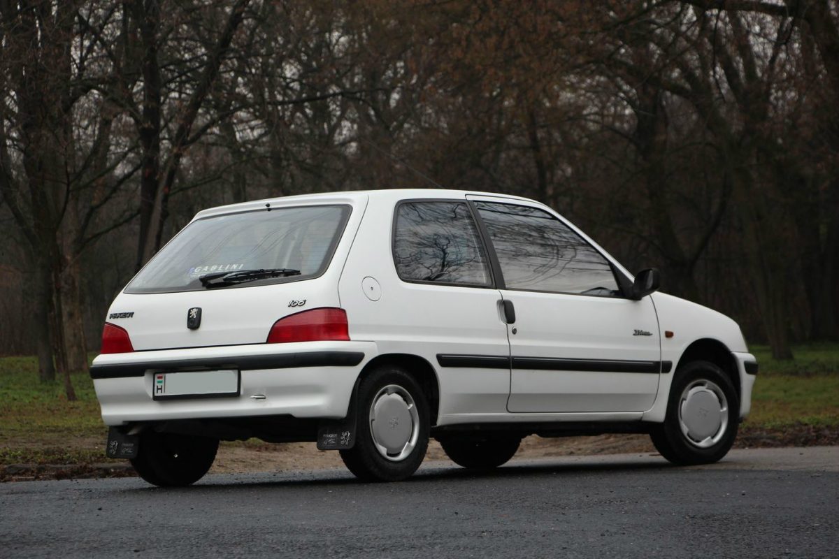 PEUGEOT 106
