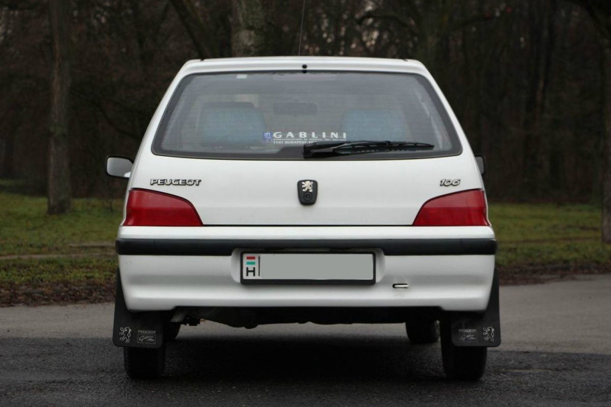 PEUGEOT 106