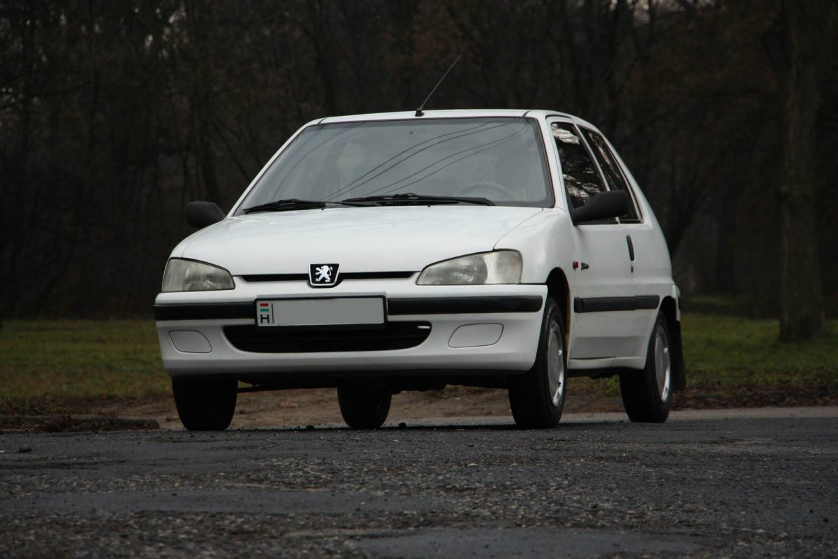 PEUGEOT 106