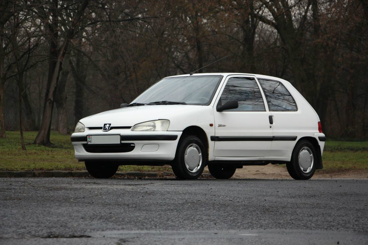 PEUGEOT 106