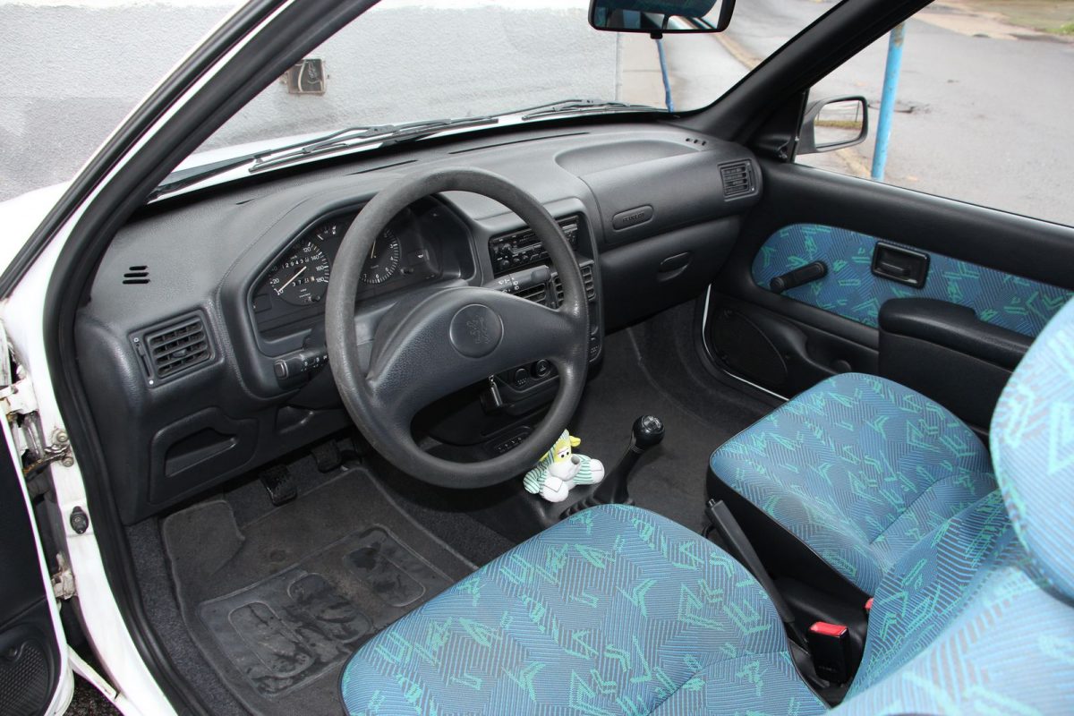 PEUGEOT 106