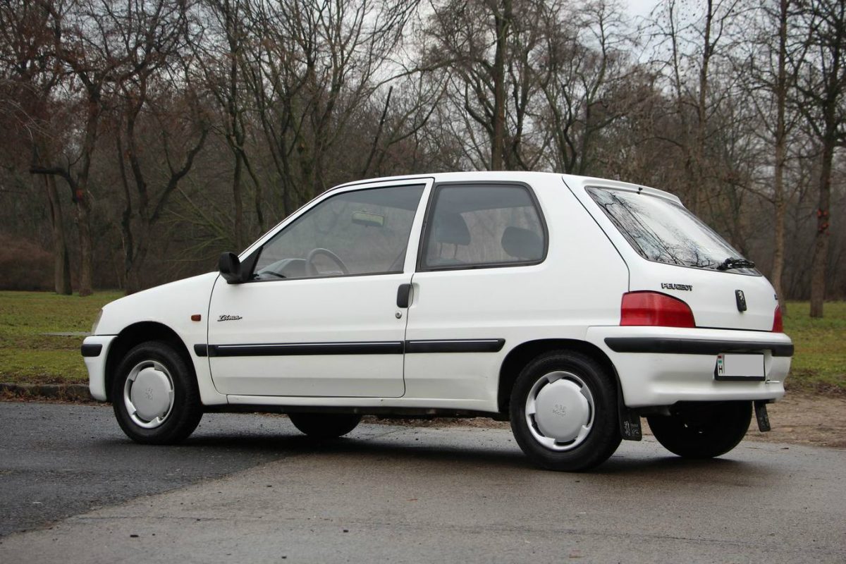 PEUGEOT 106