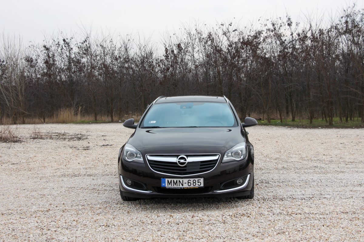 OPEL INSIGNIA