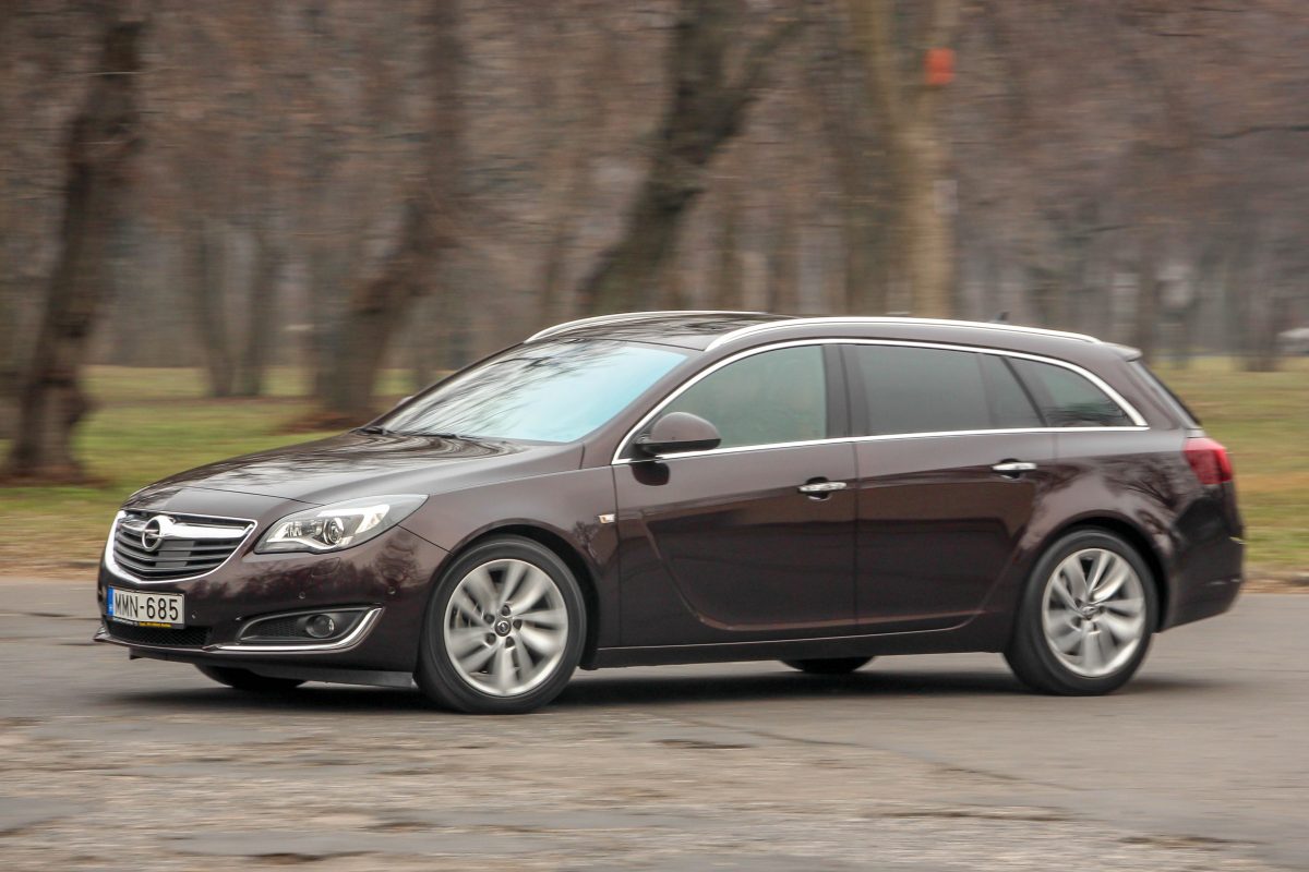 OPEL INSIGNIA